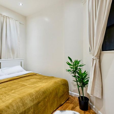 Central & Cozy 2 Bd Apt In Manhattan Нью-Йорк Екстер'єр фото