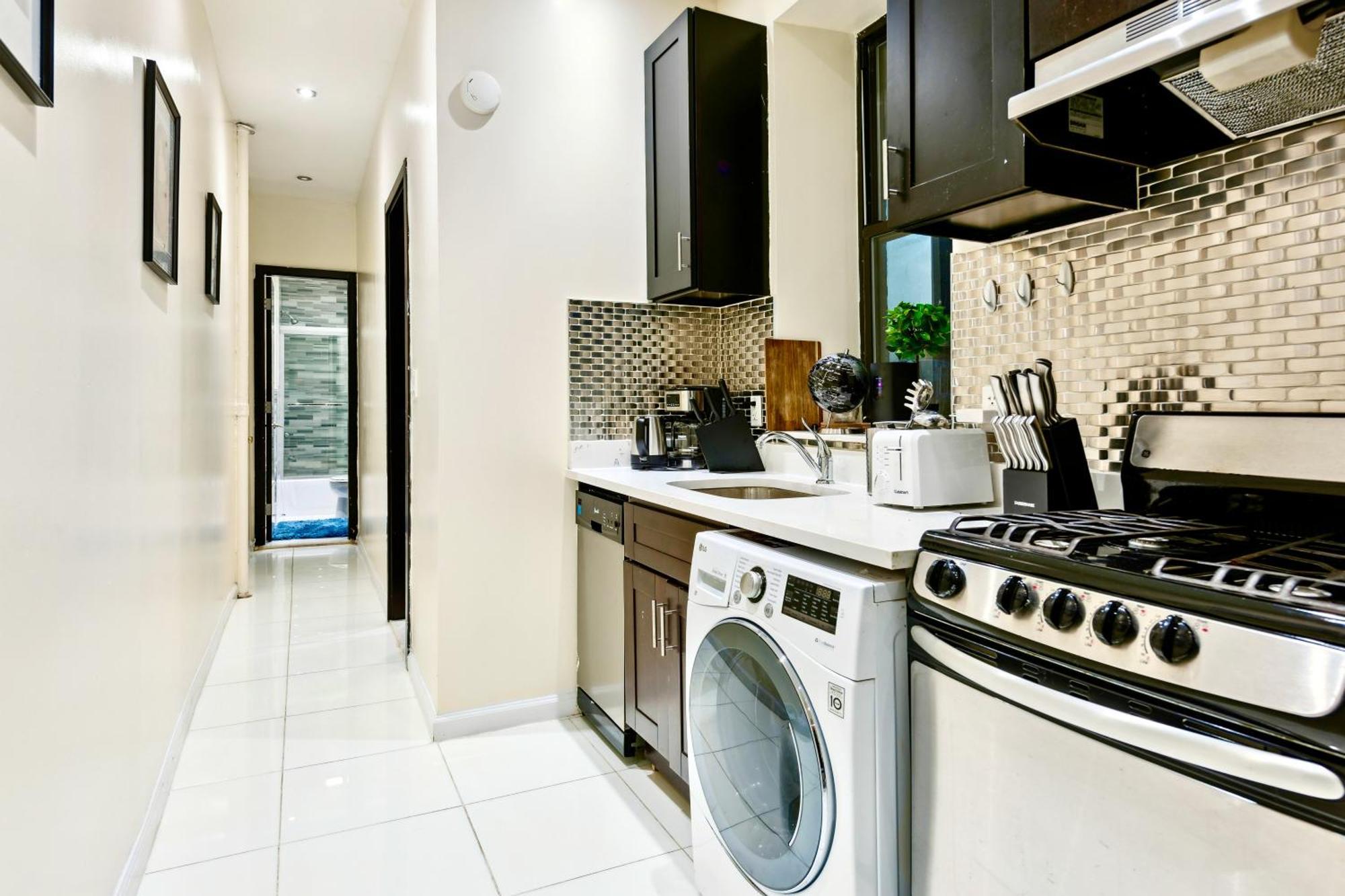 Central & Cozy 2 Bd Apt In Manhattan Нью-Йорк Екстер'єр фото